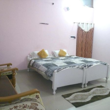 Hotel Shri Mahant Orchha 5 Mint Walking From Ram Raja Temple Dış mekan fotoğraf