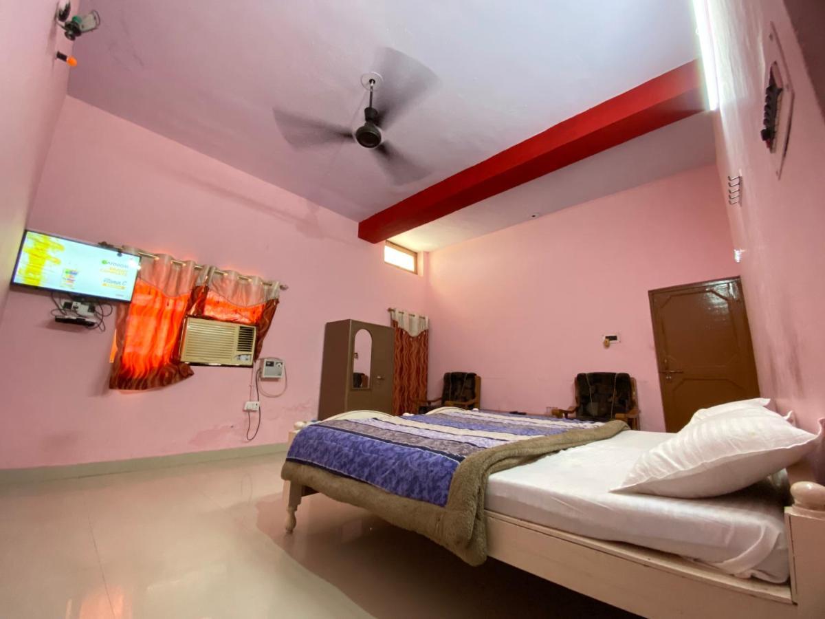 Hotel Shri Mahant Orchha 5 Mint Walking From Ram Raja Temple Dış mekan fotoğraf