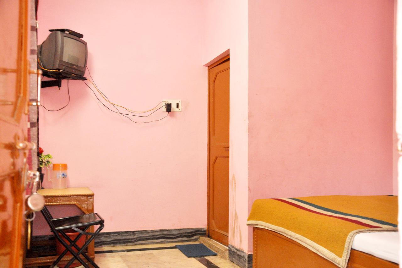 Hotel Shri Mahant Orchha 5 Mint Walking From Ram Raja Temple Dış mekan fotoğraf