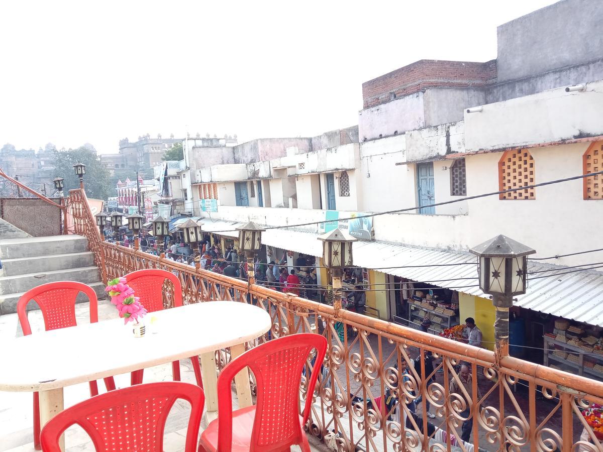 Hotel Shri Mahant Orchha 5 Mint Walking From Ram Raja Temple Dış mekan fotoğraf