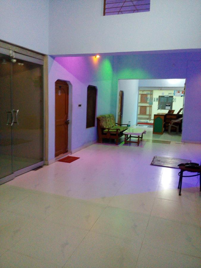 Hotel Shri Mahant Orchha 5 Mint Walking From Ram Raja Temple Dış mekan fotoğraf