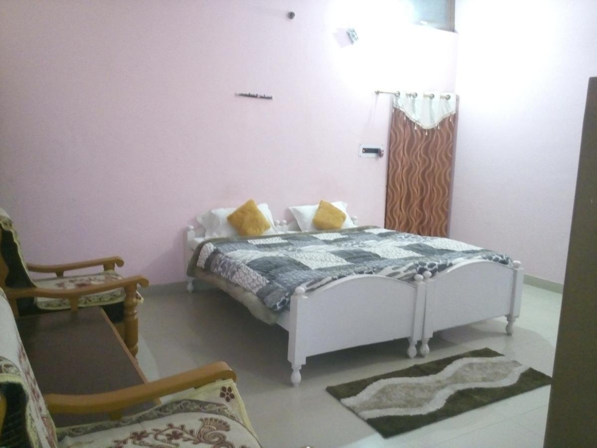 Hotel Shri Mahant Orchha 5 Mint Walking From Ram Raja Temple Dış mekan fotoğraf