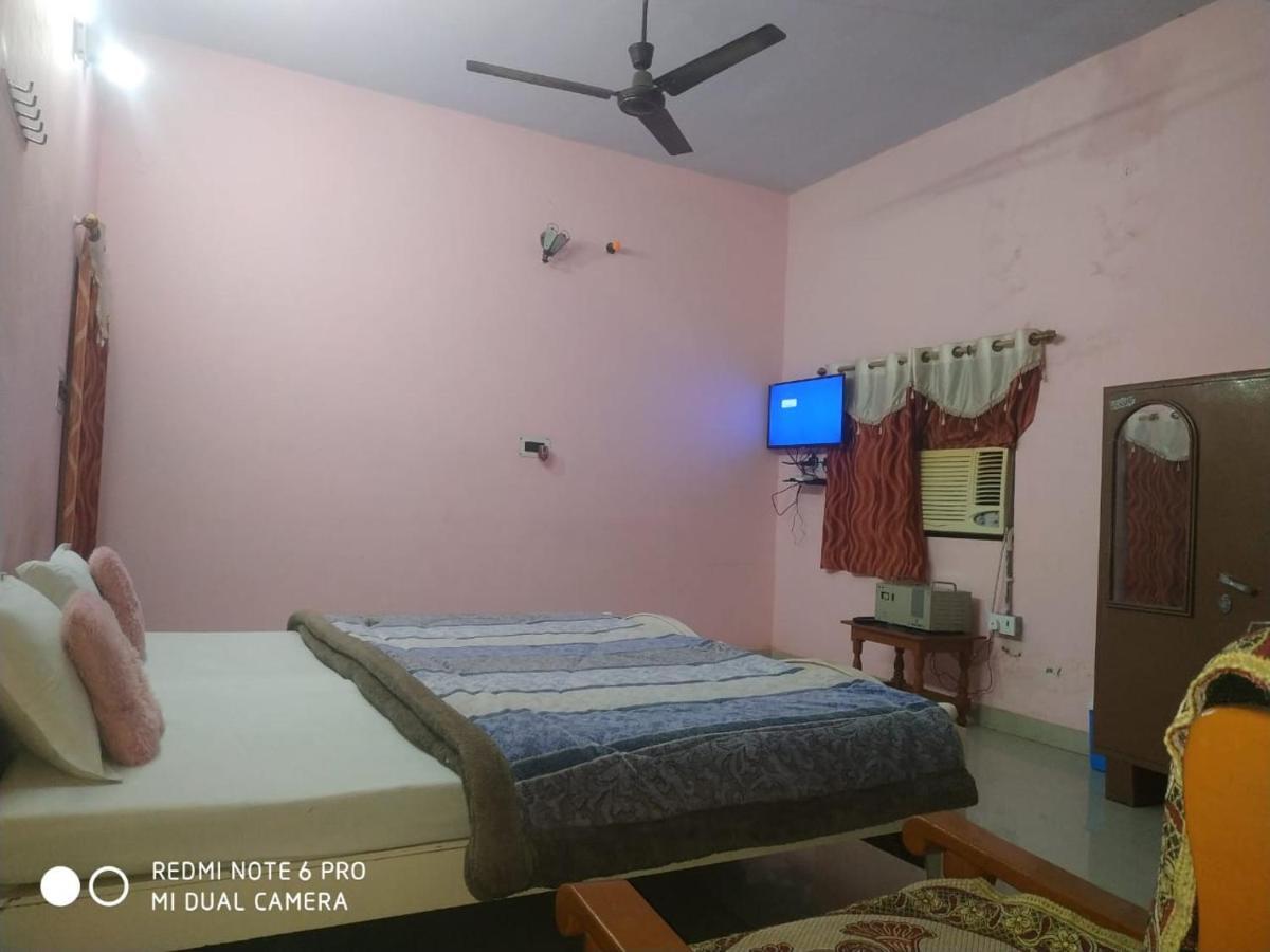 Hotel Shri Mahant Orchha 5 Mint Walking From Ram Raja Temple Dış mekan fotoğraf